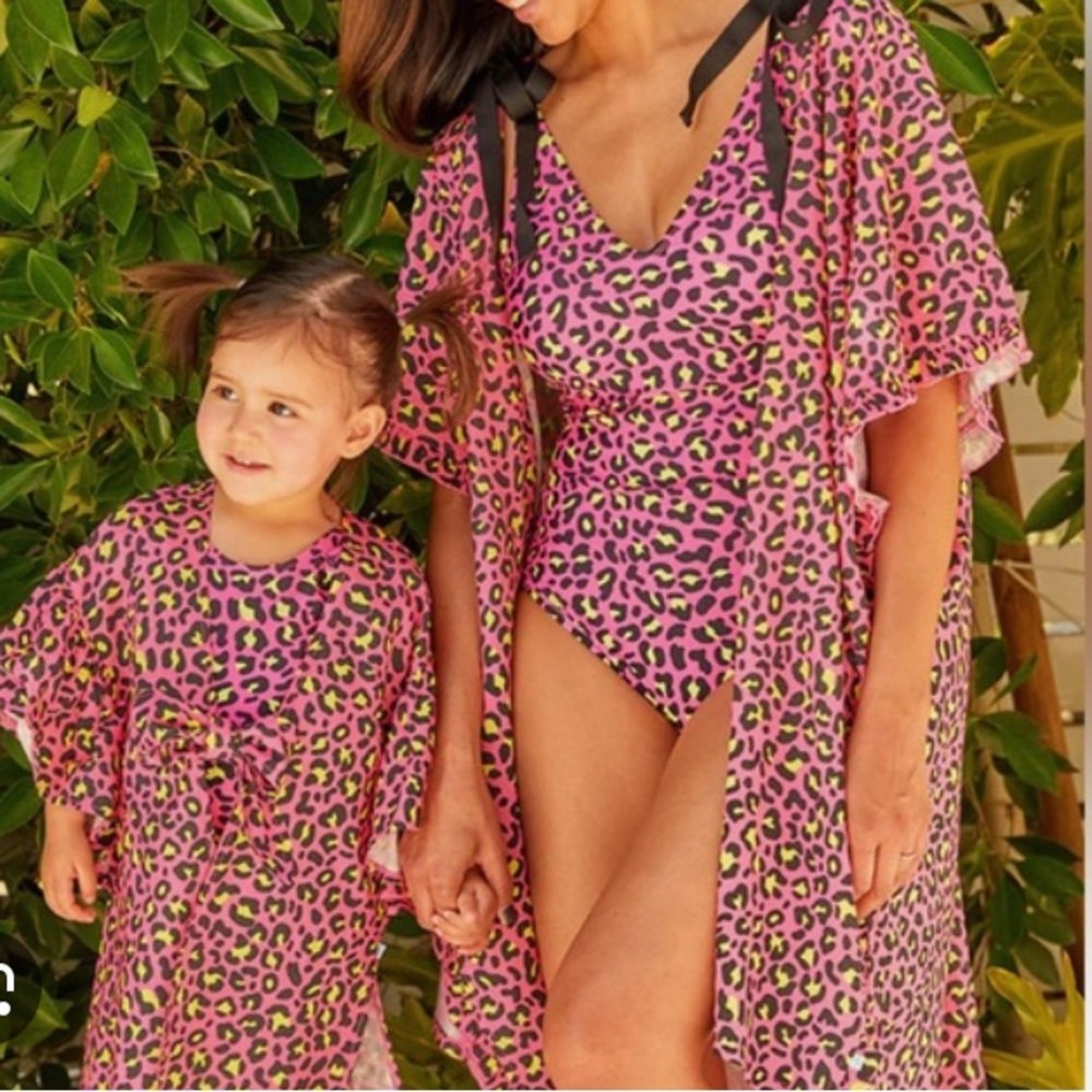 Posh Peanut Calista Pink Leopard Women’s Coverup OS
